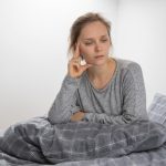 Cortisolo Alto: Perché Ti Svegli Già Stanca e Come Fermarlo in 7 Giorni